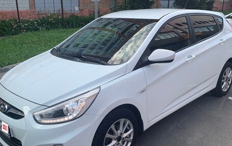 Hyundai Solaris II рестайлинг, 2013 год, 760 000 рублей, 4 фотография