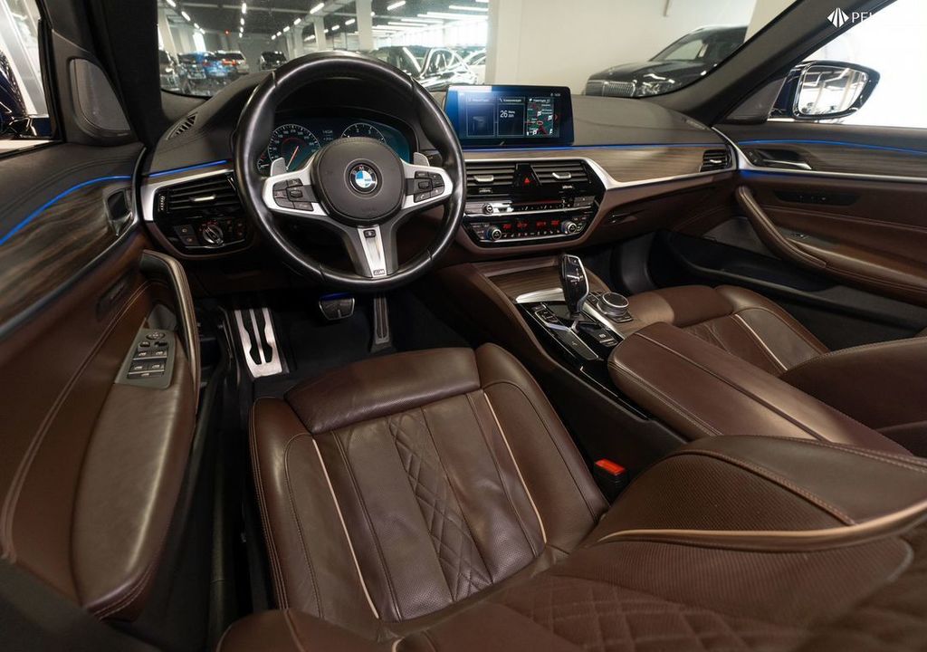 BMW 5 серия, 2019 год, 4 200 000 рублей, 7 фотография