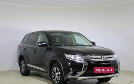 Mitsubishi Outlander III рестайлинг 3, 2018 год, 1 969 000 рублей, 3 фотография