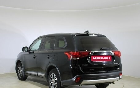 Mitsubishi Outlander III рестайлинг 3, 2018 год, 1 969 000 рублей, 7 фотография