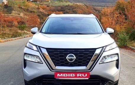 Nissan Rogue, 2022 год, 3 020 000 рублей, 2 фотография