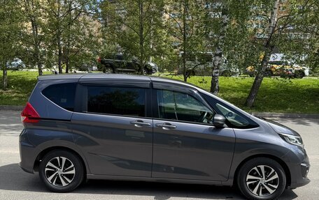 Honda Freed II, 2019 год, 1 890 000 рублей, 6 фотография