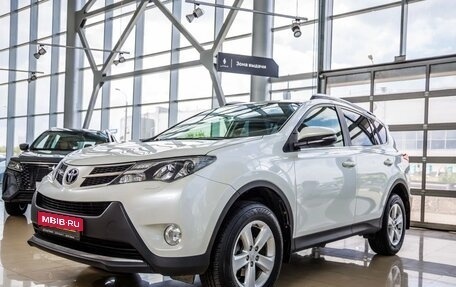 Toyota RAV4, 2014 год, 2 198 000 рублей, 3 фотография