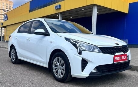 KIA Rio IV, 2020 год, 1 575 000 рублей, 5 фотография