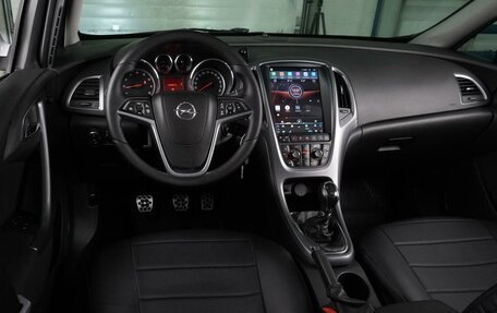 Opel Astra J, 2014 год, 899 000 рублей, 6 фотография