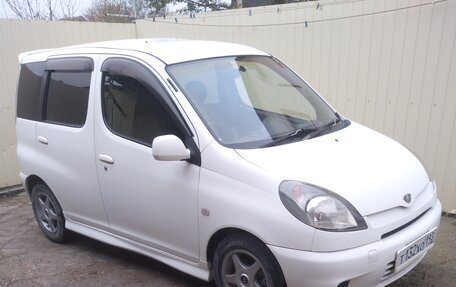 Toyota FunCargo, 2001 год, 650 000 рублей, 5 фотография