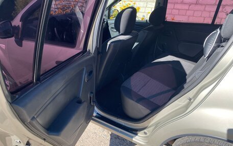 Renault Logan I, 2010 год, 650 000 рублей, 4 фотография