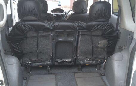 Toyota FunCargo, 2001 год, 650 000 рублей, 6 фотография