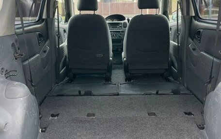 Toyota FunCargo, 2001 год, 650 000 рублей, 7 фотография