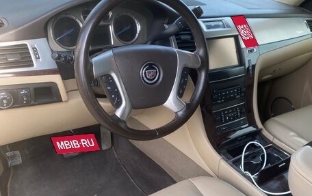 Cadillac Escalade III, 2012 год, 1 950 000 рублей, 5 фотография