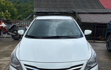 Hyundai Solaris II рестайлинг, 2016 год, 1 100 000 рублей, 5 фотография