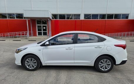 Hyundai Solaris II рестайлинг, 2021 год, 1 385 000 рублей, 6 фотография