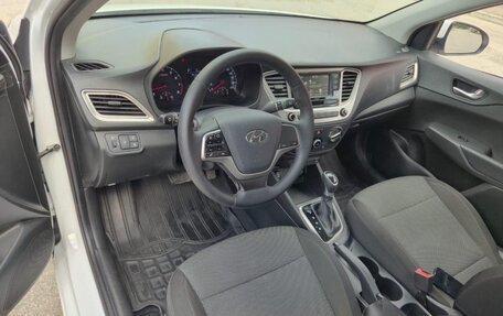 Hyundai Solaris II рестайлинг, 2021 год, 1 385 000 рублей, 9 фотография