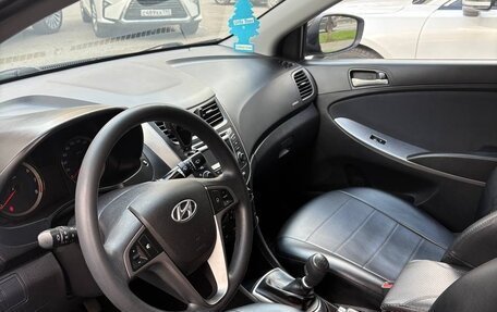 Hyundai Solaris II рестайлинг, 2016 год, 870 000 рублей, 6 фотография