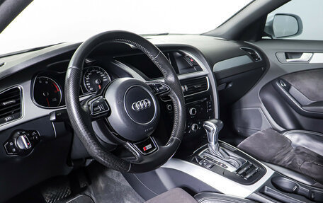 Audi A4, 2015 год, 1 780 000 рублей, 14 фотография