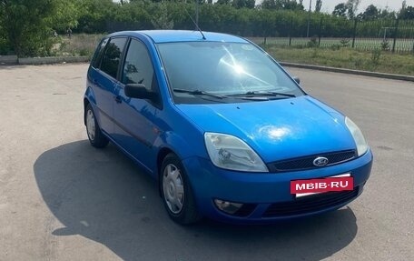 Ford Fiesta, 2004 год, 335 000 рублей, 3 фотография