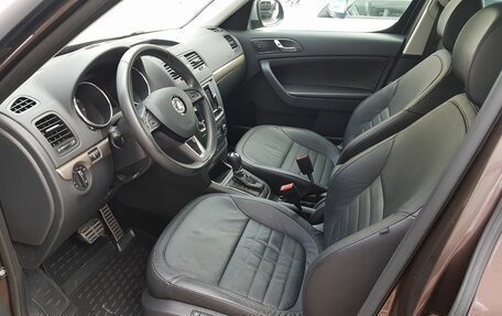 Skoda Yeti I рестайлинг, 2017 год, 1 599 000 рублей, 6 фотография