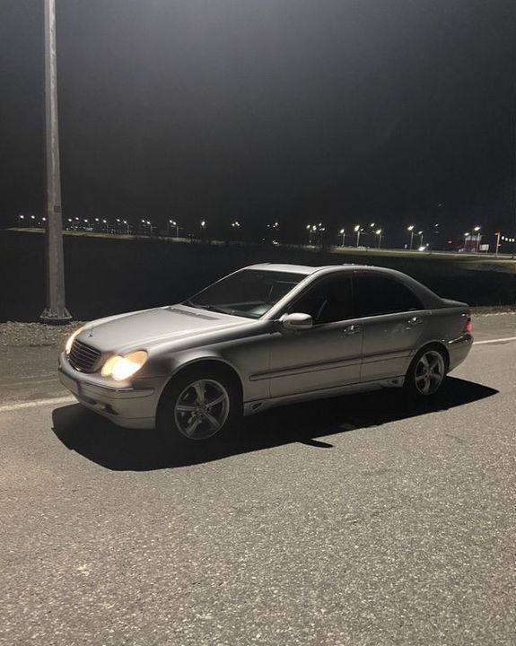 Mercedes-Benz C-Класс, 2002 год, 620 000 рублей, 2 фотография