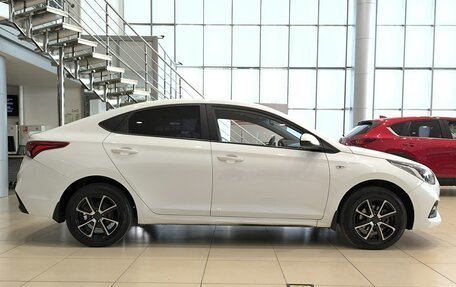 Hyundai Solaris II рестайлинг, 2017 год, 1 050 000 рублей, 5 фотография