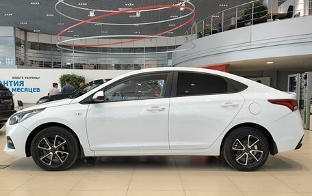 Hyundai Solaris II рестайлинг, 2017 год, 1 050 000 рублей, 10 фотография