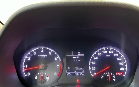 Hyundai Solaris II рестайлинг, 2017 год, 1 050 000 рублей, 11 фотография