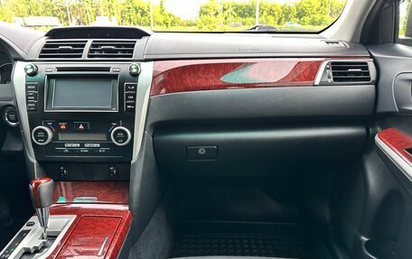 Toyota Camry, 2012 год, 2 175 000 рублей, 21 фотография