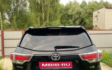 Toyota Highlander III, 2015 год, 2 950 000 рублей, 4 фотография