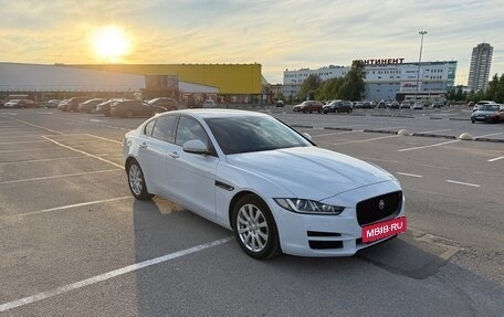 Jaguar XE I рестайлинг, 2015 год, 1 575 000 рублей, 4 фотография