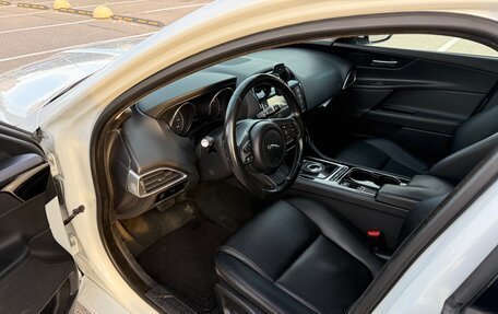 Jaguar XE I рестайлинг, 2015 год, 1 575 000 рублей, 10 фотография