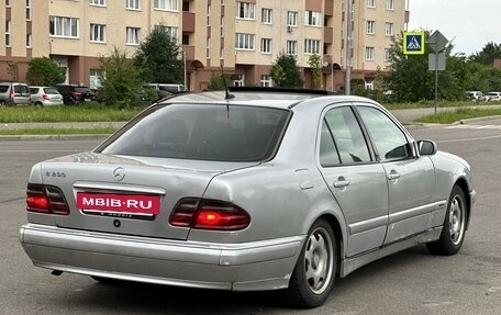 Mercedes-Benz E-Класс, 1997 год, 250 000 рублей, 3 фотография