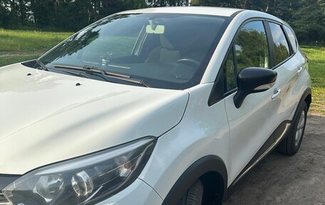 Renault Kaptur I рестайлинг, 2019 год, 1 400 000 рублей, 2 фотография