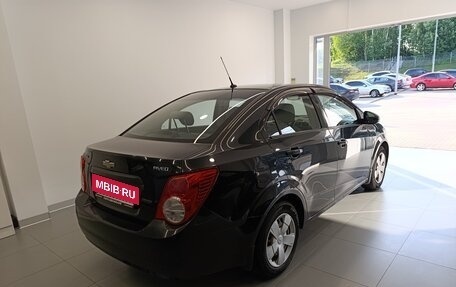 Chevrolet Aveo III, 2013 год, 650 000 рублей, 4 фотография