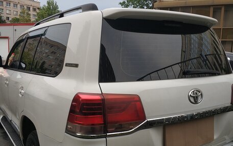 Toyota Land Cruiser 200, 2010 год, 3 000 000 рублей, 1 фотография