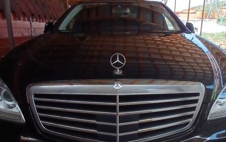 Mercedes-Benz S-Класс, 2010 год, 1 750 000 рублей, 1 фотография