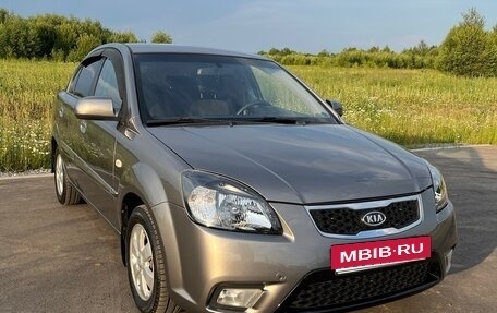 KIA Rio II, 2011 год, 609 000 рублей, 2 фотография