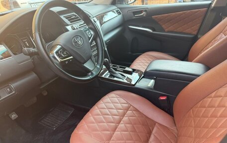 Toyota Camry, 2017 год, 2 500 000 рублей, 3 фотография