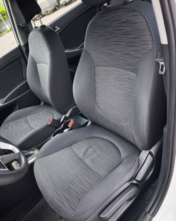 Hyundai Solaris I рестайлинг, 2015 год, 830 000 рублей, 8 фотография