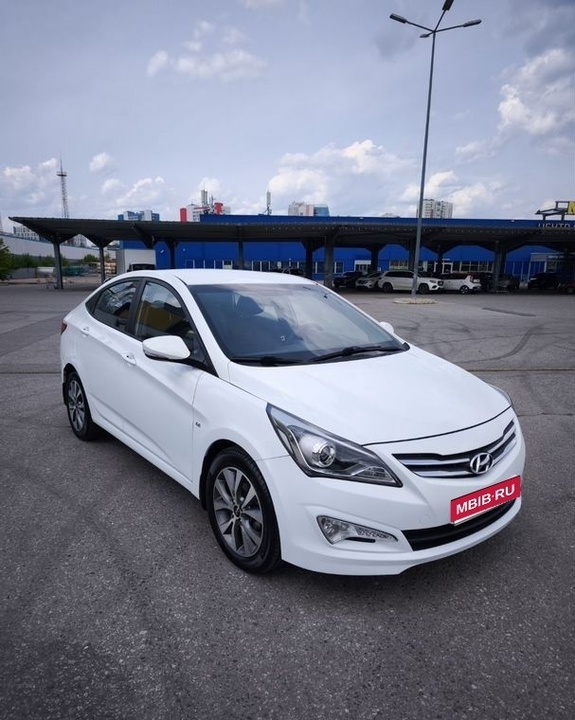 Hyundai Solaris I рестайлинг, 2015 год, 830 000 рублей, 3 фотография