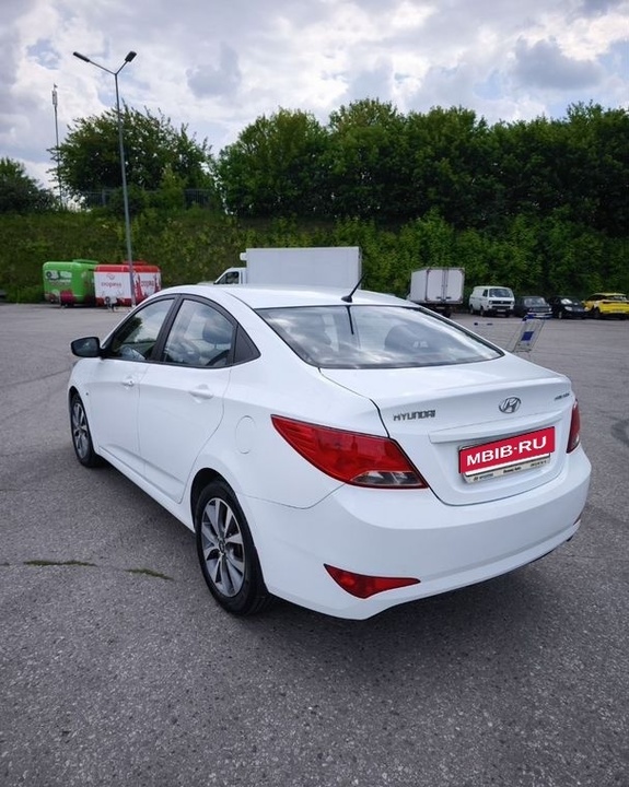 Hyundai Solaris I рестайлинг, 2015 год, 830 000 рублей, 6 фотография