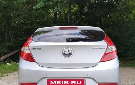 Hyundai Solaris II рестайлинг, 2015 год, 850 000 рублей, 4 фотография