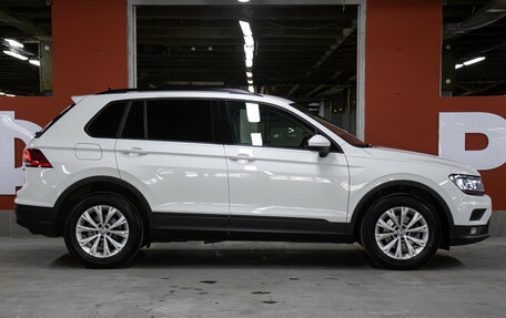 Volkswagen Tiguan II, 2020 год, 2 998 000 рублей, 4 фотография