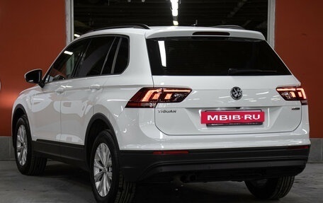 Volkswagen Tiguan II, 2020 год, 2 998 000 рублей, 7 фотография