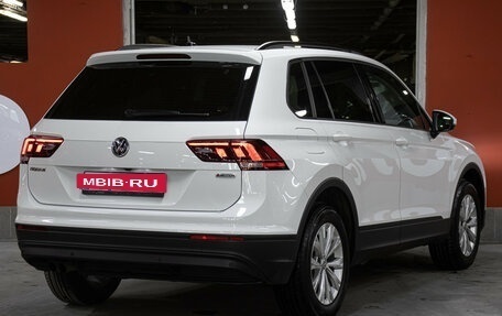 Volkswagen Tiguan II, 2020 год, 2 998 000 рублей, 5 фотография