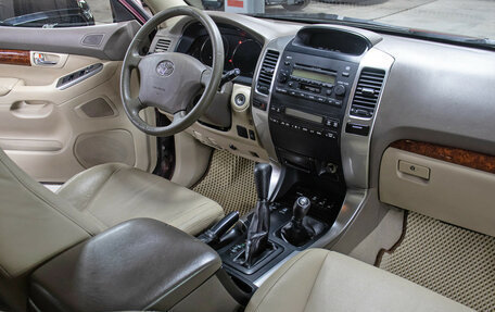 Toyota Land Cruiser Prado 120 рестайлинг, 2006 год, 1 798 000 рублей, 12 фотография