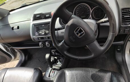 Honda Jazz I рестайлинг, 2003 год, 450 000 рублей, 11 фотография