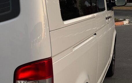 Volkswagen Transporter T5 рестайлинг, 2013 год, 2 450 000 рублей, 7 фотография