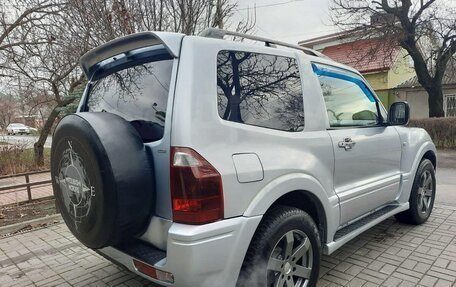 Mitsubishi Pajero III рестайлинг, 2004 год, 1 000 000 рублей, 2 фотография