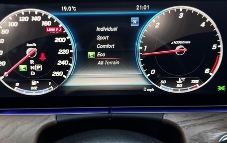Mercedes-Benz E-Класс, 2017 год, 3 800 000 рублей, 3 фотография