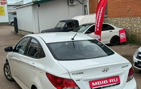 Hyundai Solaris II рестайлинг, 2013 год, 840 000 рублей, 2 фотография