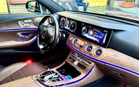 Mercedes-Benz E-Класс, 2017 год, 3 800 000 рублей, 9 фотография